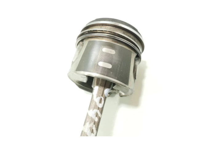 Поршень с шатуном 9HX(DV6ATED4) Citroen C4 I