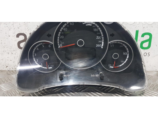 Панель приборов    Volkswagen Beetle A5       