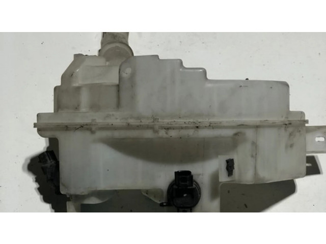 Бачок оконной жидкости