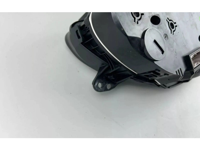 Přístrojová deska Audi A5 2019 8T0920984K