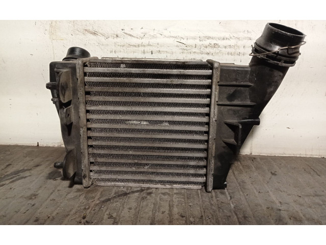 Интеркулер  144613211R, M152151F   Renault Twingo II 