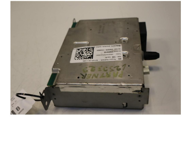 Радио/ проигрыватель CD/DVD / навигация 9847852480 Peugeot Partner III