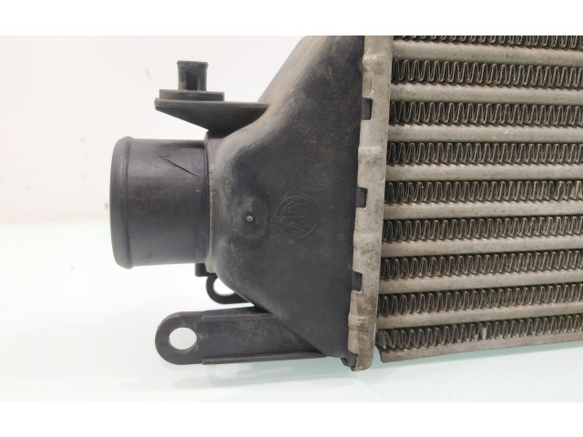 Интеркулер 51785255 Fiat Linea