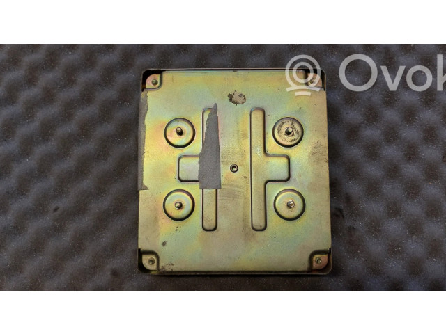 Топливный насос Mitsubishi Galant 1988 - 1992 года MD729380, X4T33076A