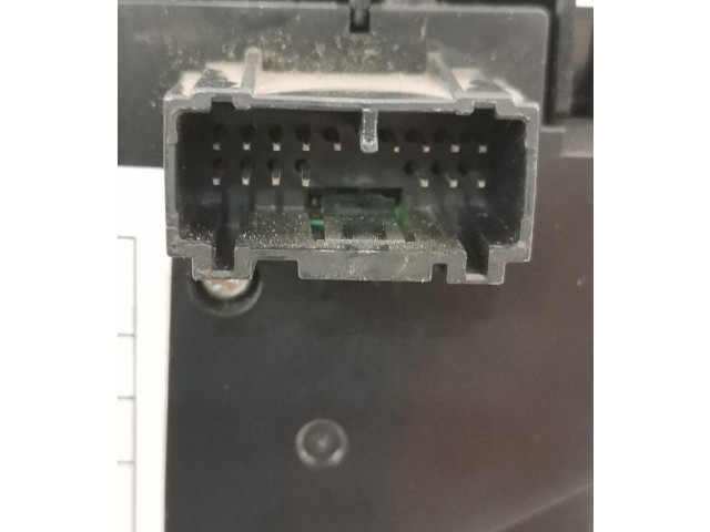 Блок управления климат-контролем 30782540 Volvo C30