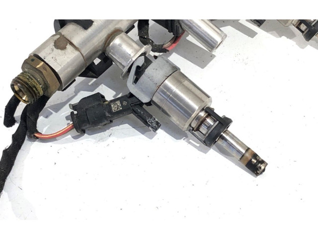 Топливная рампа 06K133317G   Audi A3 S3 8V  