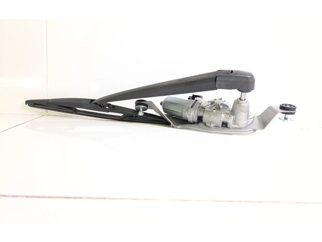 Моторчик заднего дворника 8496000830, BHS267450 Mazda 3 II