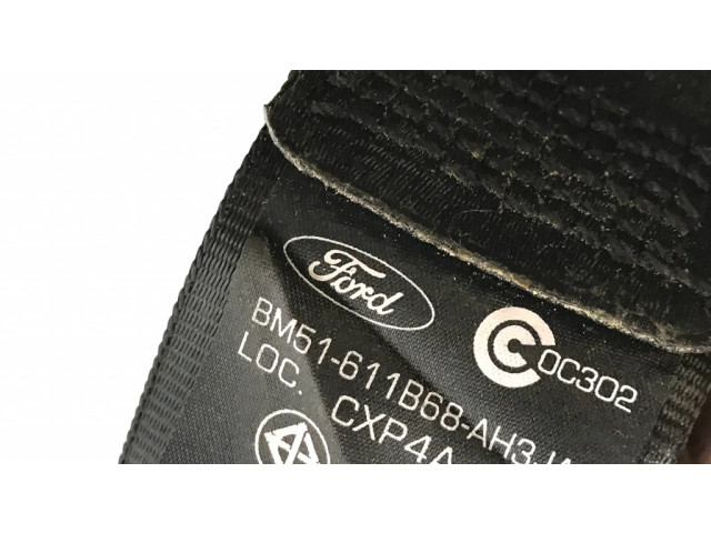 Задний ремень безопасности