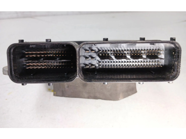 Блок управления двигателя 03g906016cb, 0281011900 Volkswagen Golf SportWagen