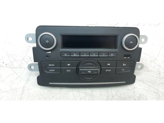 Радио/ проигрыватель CD/DVD / навигация     281158515R    Dacia Duster II 