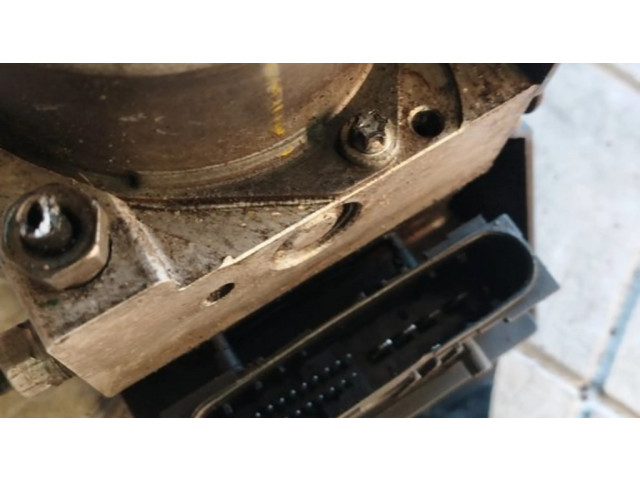 Jednotka ABS 0265232067, 8200737985 Renault Megane II 2008