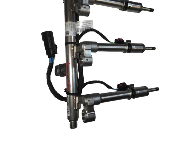 Топливная рампа 551691956, 32208203 Lynk & co 01