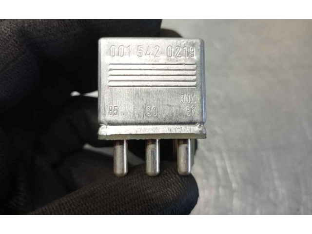 Pojistková skříňka 0015420219 Mercede-Benz S W116 1981