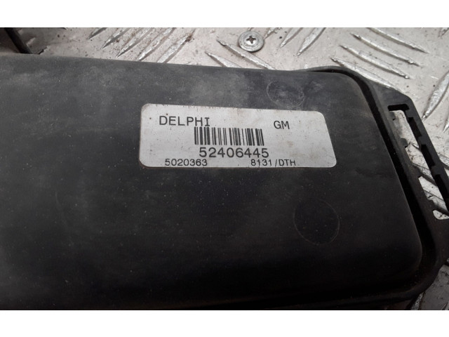 Вентилятор радиатора     8240457, 52406445    Opel Meriva A 1.3