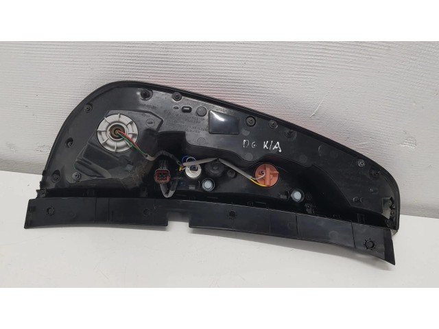 Задний фонарь правый сзади 92402B2, 92402B2130    KIA Soul   