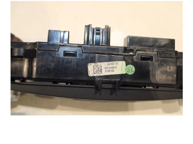 Блок управления климат-контролем AV1T-18C612-AG   Ford B-MAX