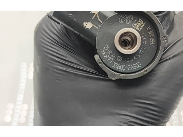 Vstřikovač 338002A800, 0445110 Hyundai i40 HX06