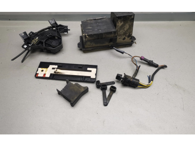 Блок управления климат-контролем 811819045A, 811819075F   Audi 80 90 B2