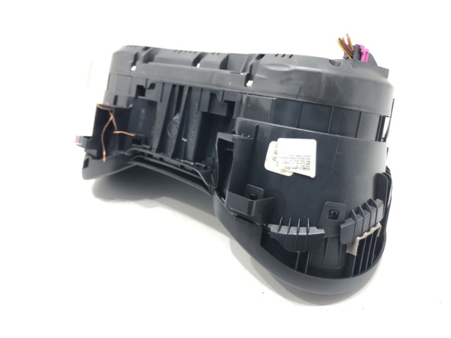 Панель приборов 5E0920781B Skoda Octavia Mk3 (5E)