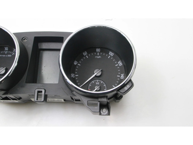 Панель приборов 5L0920940H   Skoda Yeti (5L)       