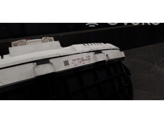 Панель приборов 8100a198 Mitsubishi Grandis