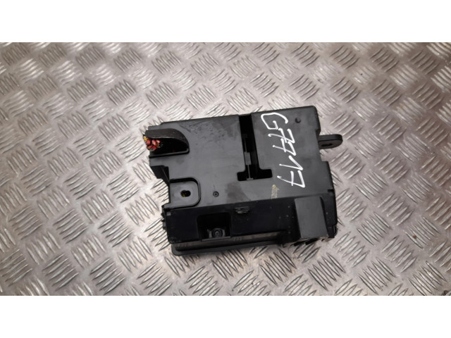 Блок предохранителей 243127363R Dacia Spring