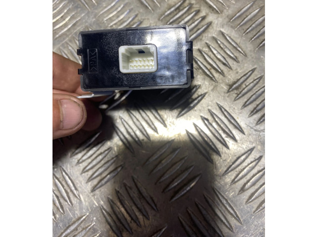 Блок управления 28201SG040   Subaru Forester SJ