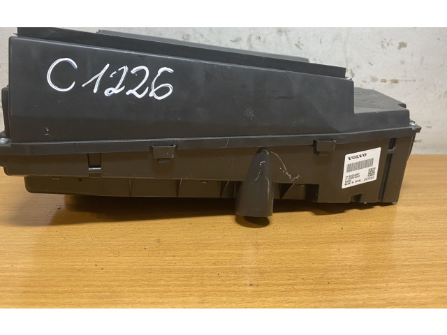 Дисплей 32233451, C1226 Volvo XC90