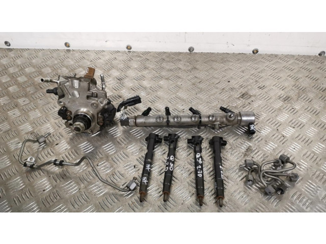 Комплект форсунок A6510704987, A6510702301 Infiniti Q50 для дизельного двигателя 2.2