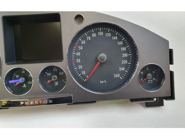 Панель приборов 3D0920881, 3D0920881R Volkswagen Phaeton