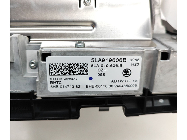 Экран/ дисплей / маленький экран 5LA919606B, 5HB014743 Skoda Octavia Mk4