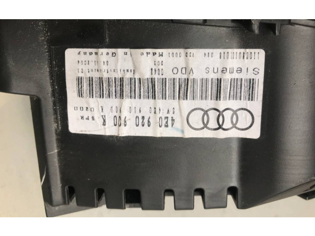 Přístrojová deska Audi A8 S8 D3 4E 2003 4E0920900K