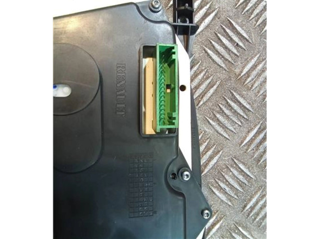 Панель приборов P8200451344, 281125870   Renault Clio II       