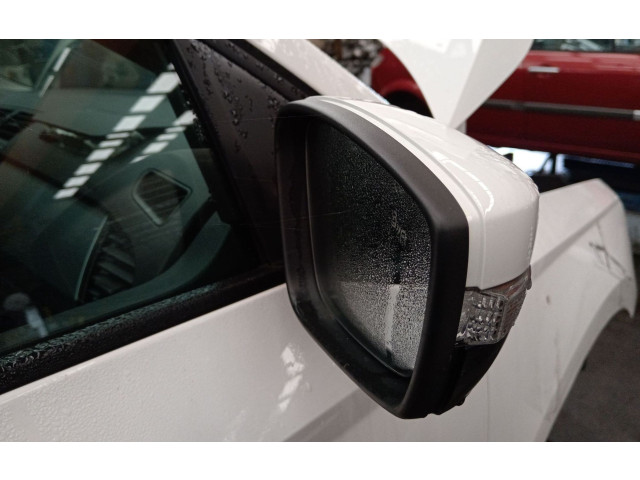 Зеркало электрическое        Skoda Fabia Mk3 (NJ)  2015 - 2021 года   