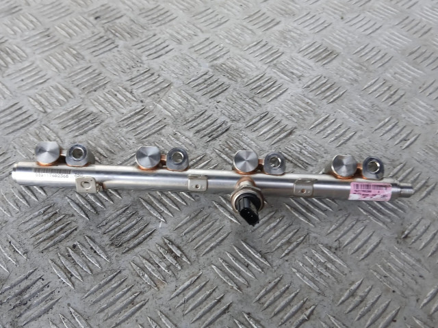 Vstřikovací lišta Hyundai Kona I