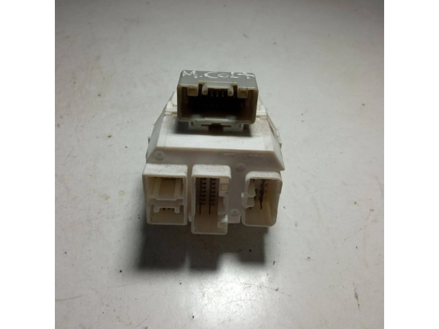 Блок предохранителей A4545450028, MN108926 Mitsubishi Colt