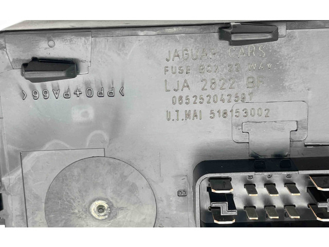 Блок предохранителей LJA2822BF Jaguar XK8 - XKR