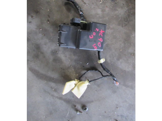 Блок предохранителей 31384034, 25032016   Volvo XC90    