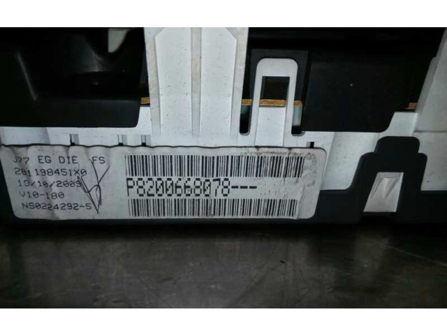 Přístrojová deska Renault Modus 2009 8200668078, 281198451