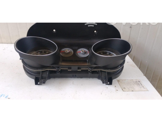 Přístrojová deska  Fiat Punto Evo 2013 51917424, 51917424  