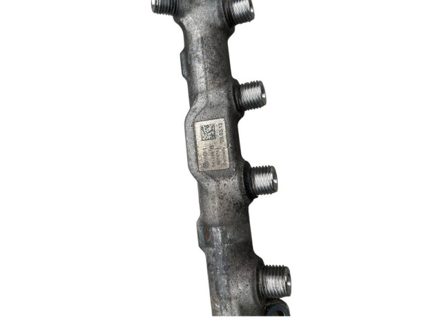 Топливная рампа 04l089b   Skoda Octavia Mk3 (5E)  