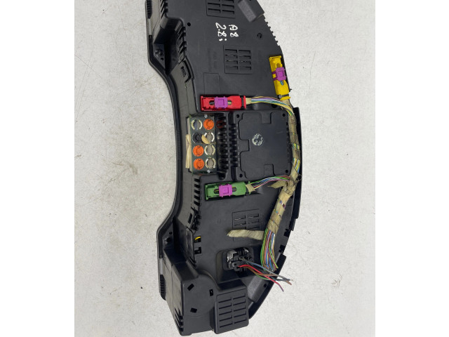 Панель приборов 4D0919033F, 110008639007 Audi A8 S8 D2 4D