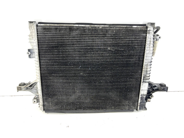 Рулевая рейка Радиатор охлаждающей жидкости 8684366 Volvo XC90 2003 - 2006 года