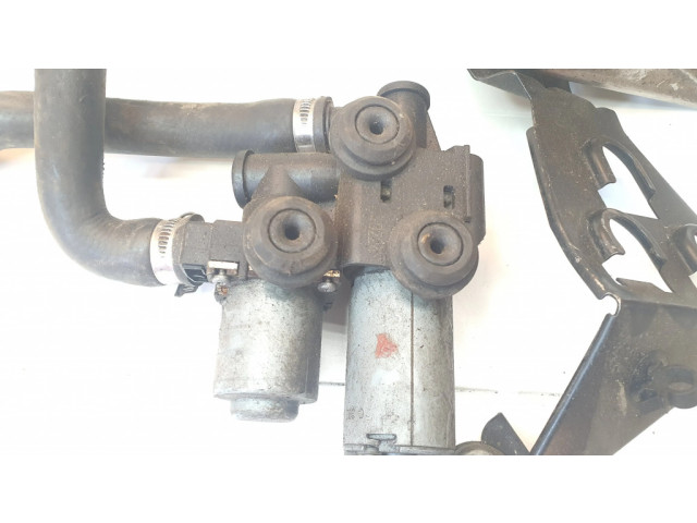 Трубка (трубки)/ шланг (шланги) охлаждения