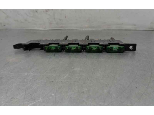 Pojistková skříňka Řídící jednotka BSM 2025451601 Meredes-Benz C W202 1994