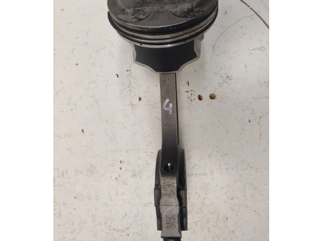 Píst Ford Mustang V