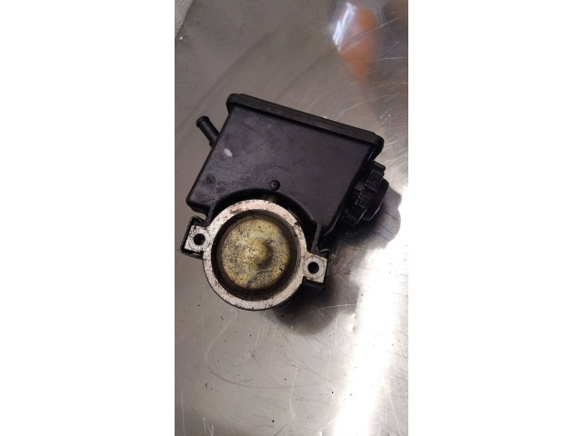 Turbodmychadlo Насос усилителя руля 24432252, PL033040A8 Opel Vectra B Z 22 SE