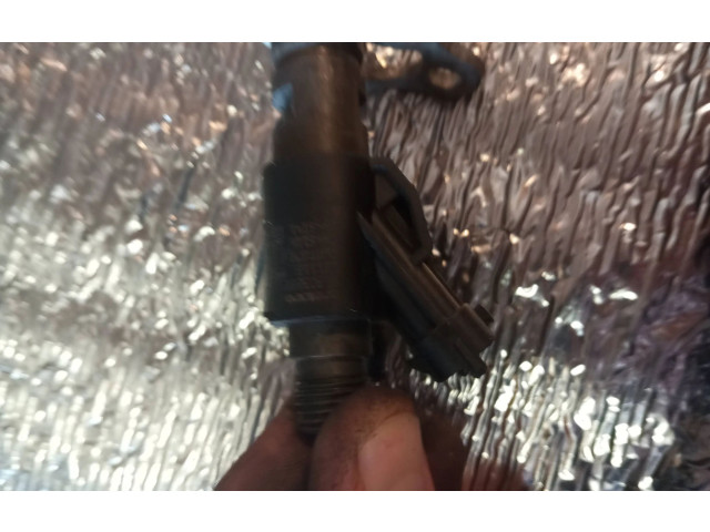 Форсунка 31303238 Volvo V70