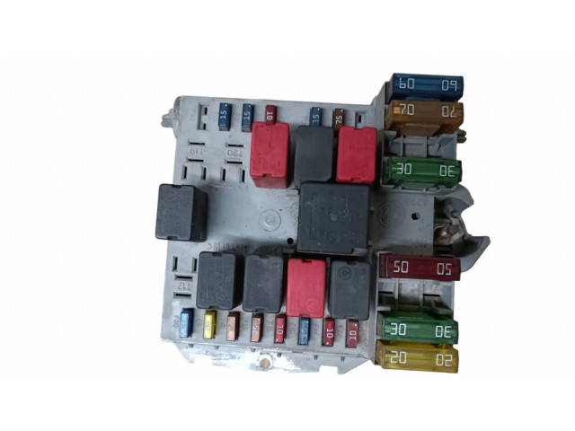 Pojistková skříňka 51732865, 57657 Fiat Stilo 2004