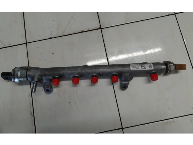 Vstřikovací lišta 03L130089B, 6V00000325 Audi A3 S3 8P CAY